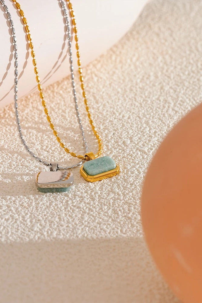 Colar com Pedra Verde
