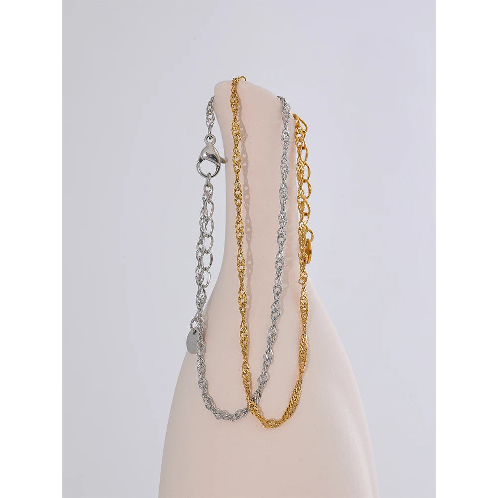 Pulsera Ajustable de Cadena con Detalles Tubulares