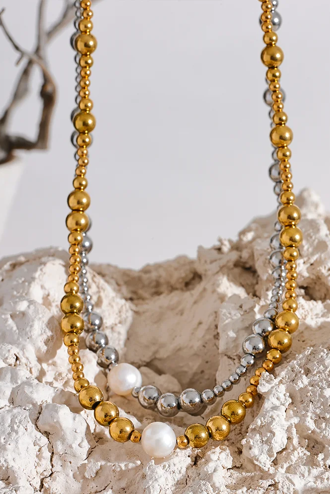 Choker Pérola Artificial com Contas Banhada Ouro 18k
