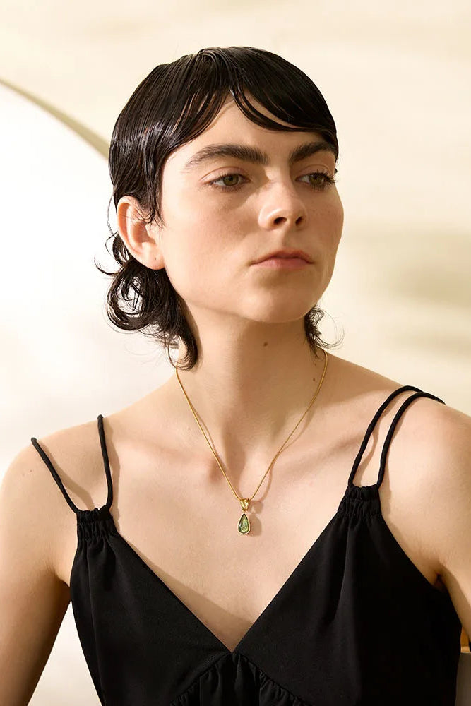 Colar Elegante Gota Serena