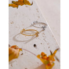 Brazalete Abierto con Flor de Circones