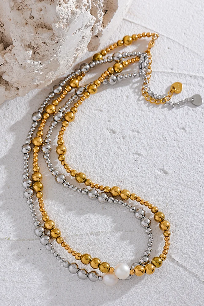 Choker Pérola Artificial com Contas Banhada Ouro 18k